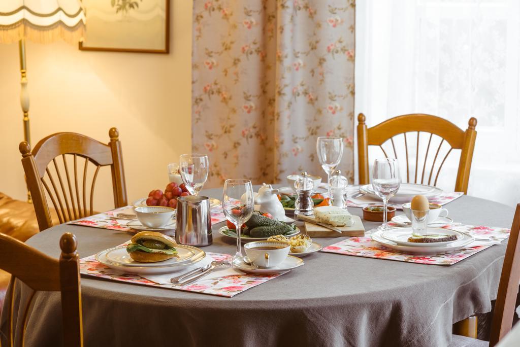The Secret Garden Boutique B&B Vilnius Bagian luar foto