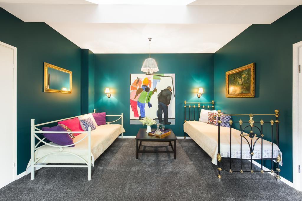 The Secret Garden Boutique B&B Vilnius Ruang foto